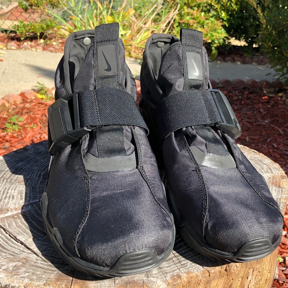Nike Komyuter QS triple black size 10.5